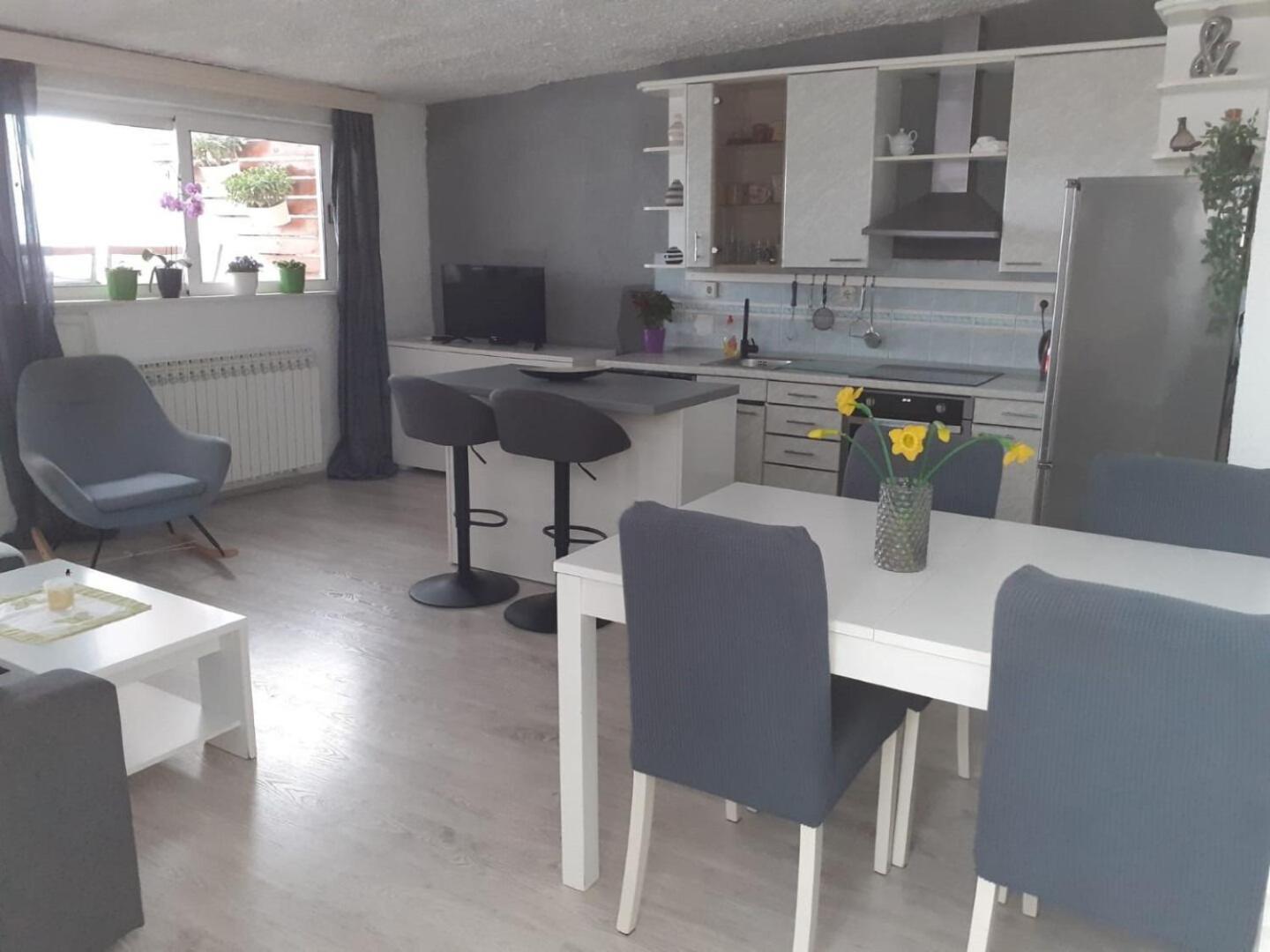 Apartment Jure Brist Bagian luar foto